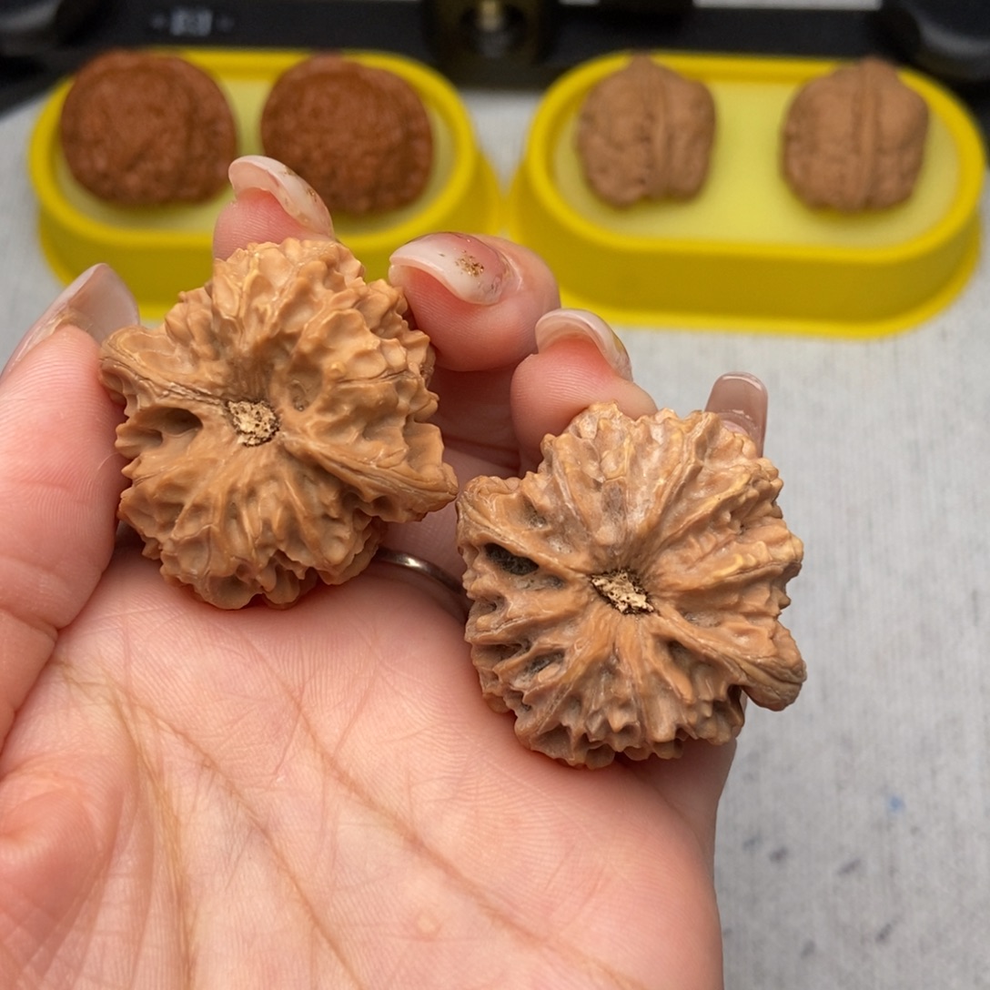 宋***锋文玩核桃吊坠龙门