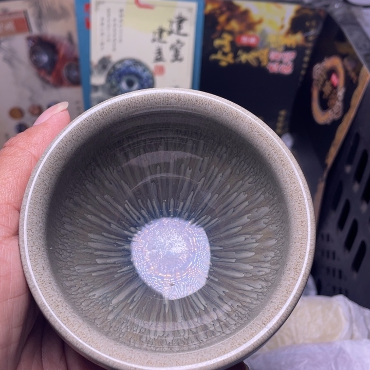 茶盏是的……这几位＂