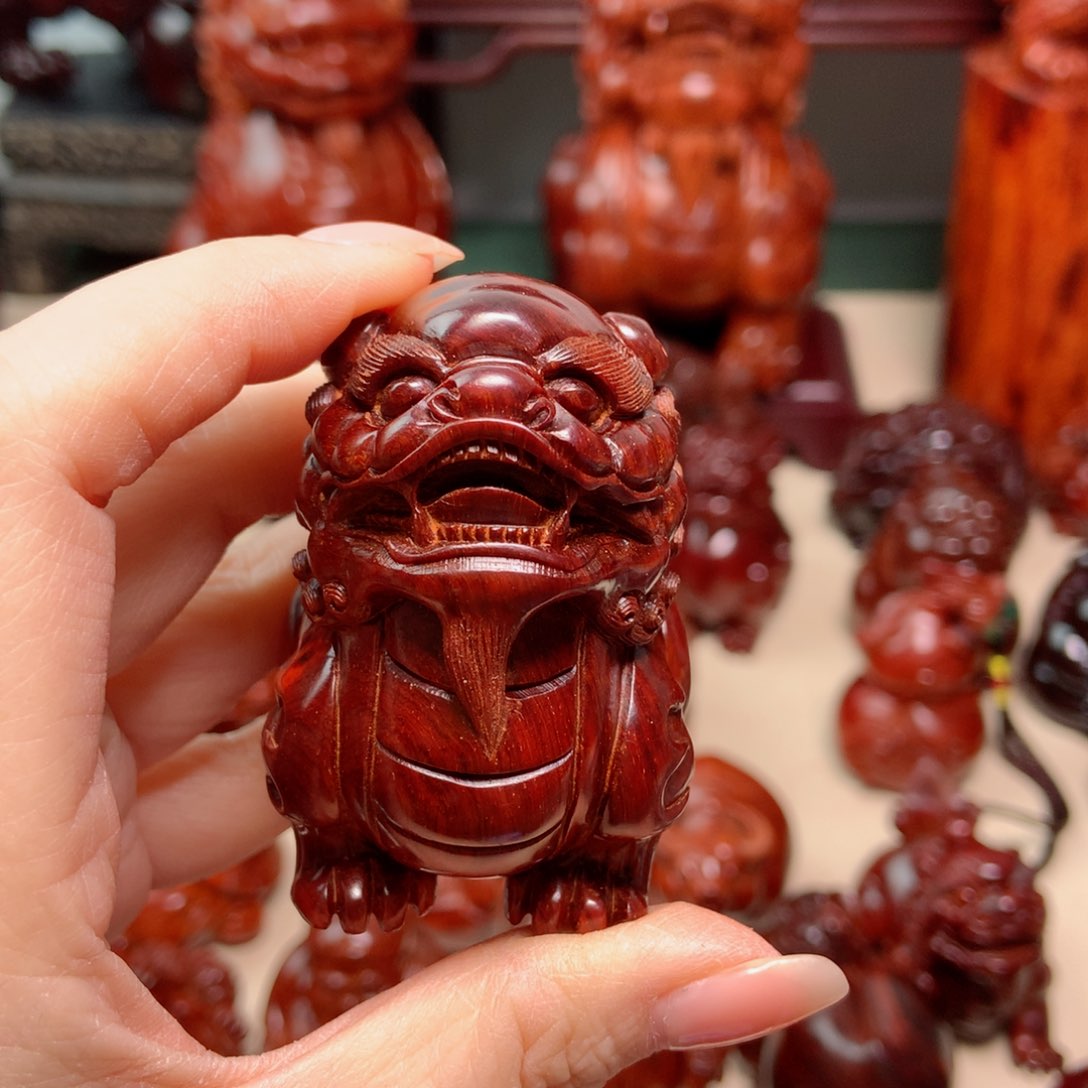 檀香紫檀（小叶紫檀）利**人