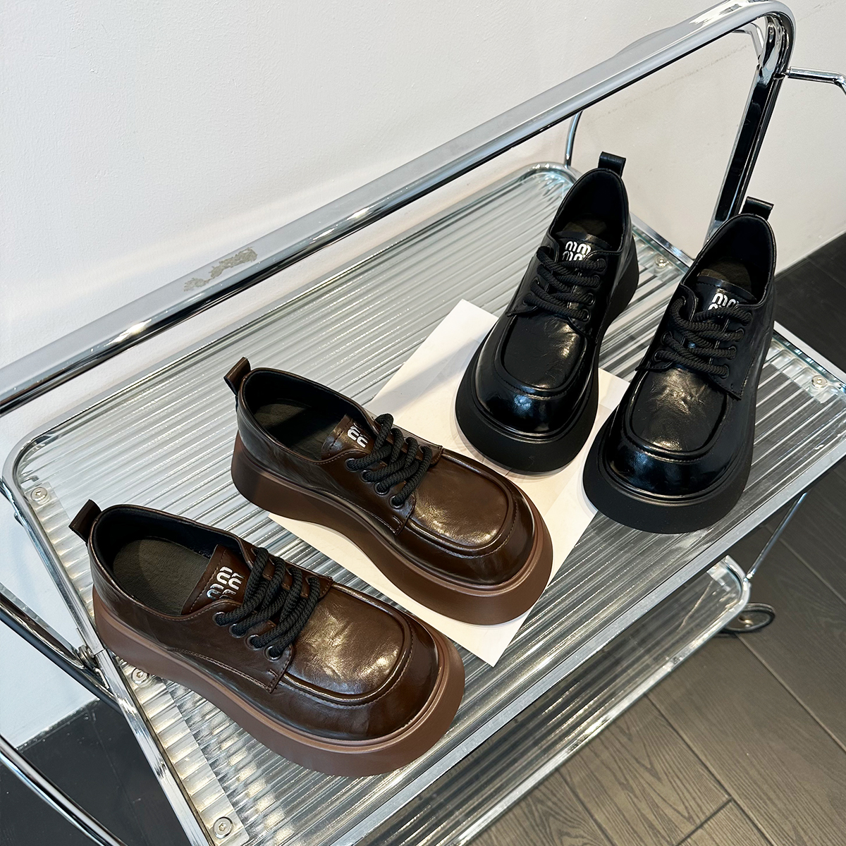 君小姐26172乐春秋新款2025复古百搭粗跟厚底单鞋小皮鞋女乐福鞋