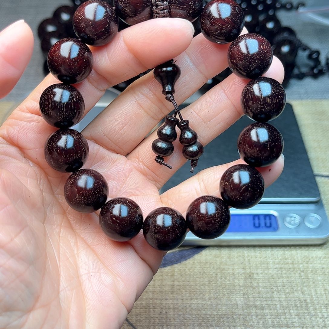 檀香紫檀（小叶紫檀）A**.1.5 满星