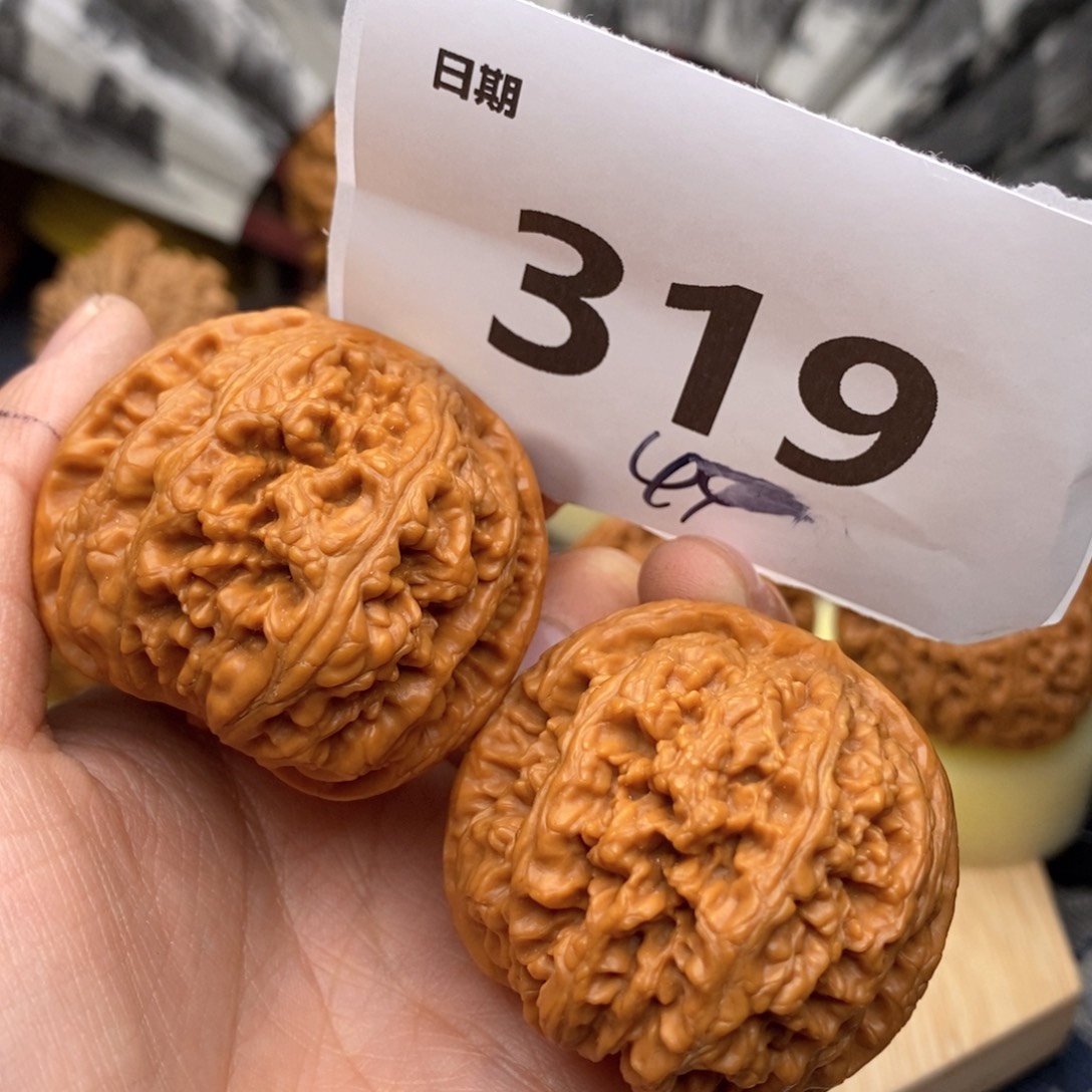 文玩核桃把件319号44粗筋