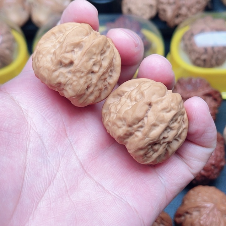 文玩核桃把件蛤蟆头36×38×28