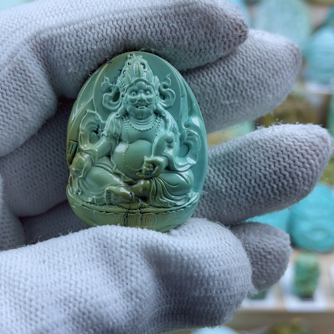 绿松石未镶嵌珠宝奇石