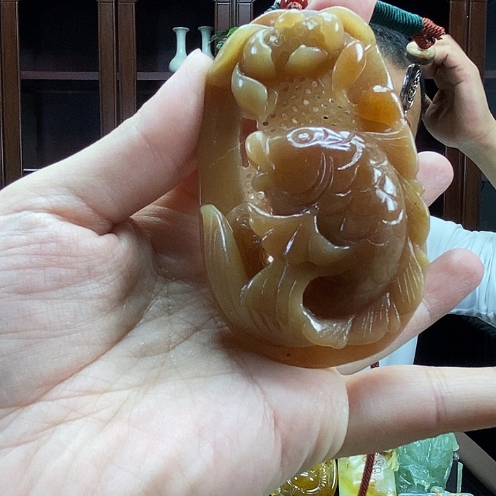 锦***恩蛇纹石玉未镶嵌颈饰