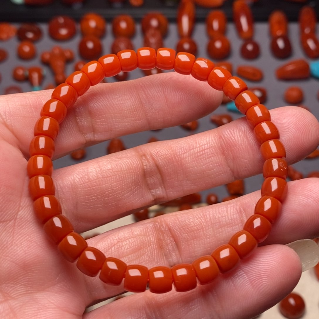 南红玛瑙直切精工手串未镶嵌
