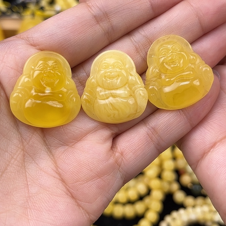 琥珀未镶嵌颈饰琥珀，多样性发其一