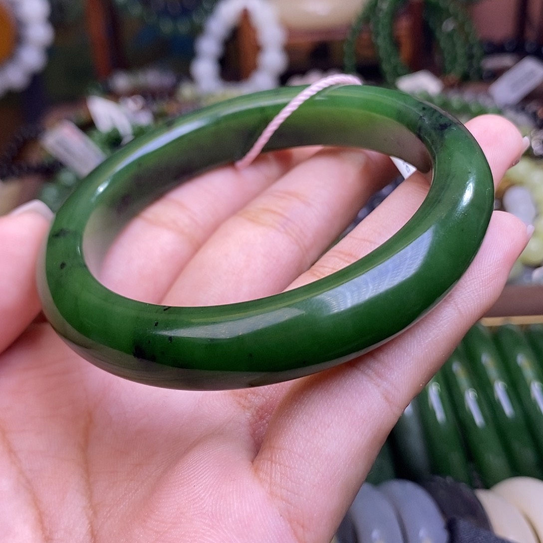 和田玉未镶嵌颈饰碧玉菠菜绿老矿料手镯56,4