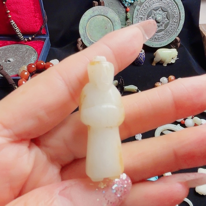 翁仲好看漂亮美丽