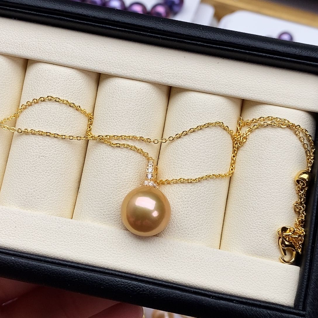 淡水珍珠银S925镶嵌耳饰