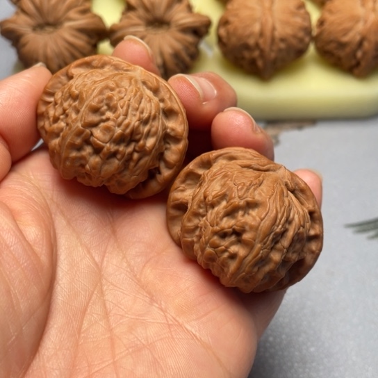 【闪购商品】把件文玩核桃球白………