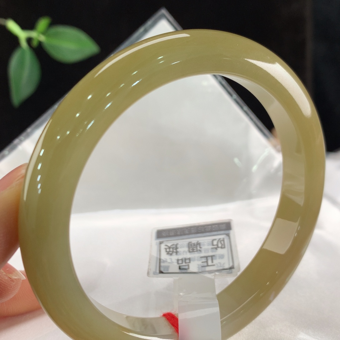 翡翠手镯未镶嵌111-0031