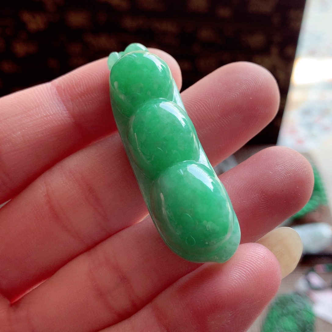 翡翠颈饰未镶嵌翡翠吊坠