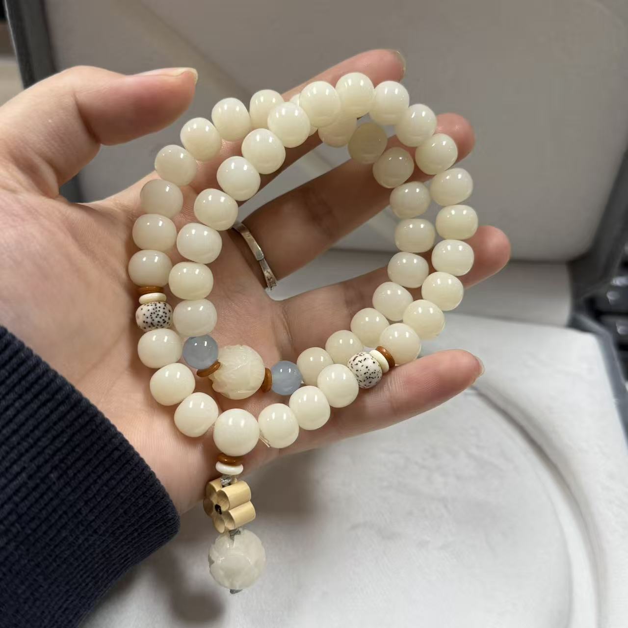 白玉菩提手串双圈手串带莲花H357（无礼盒）