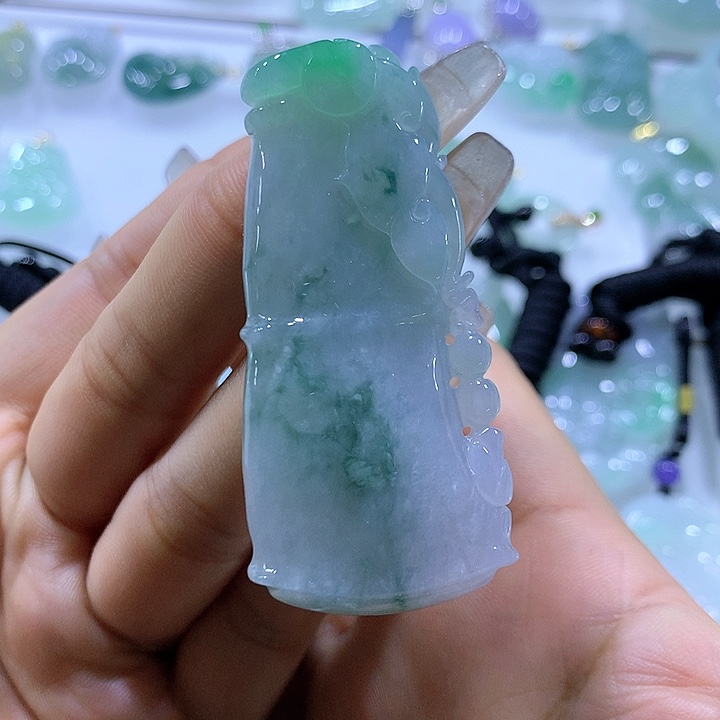 翡翠颈饰未镶嵌天然翡翠A货吊坠