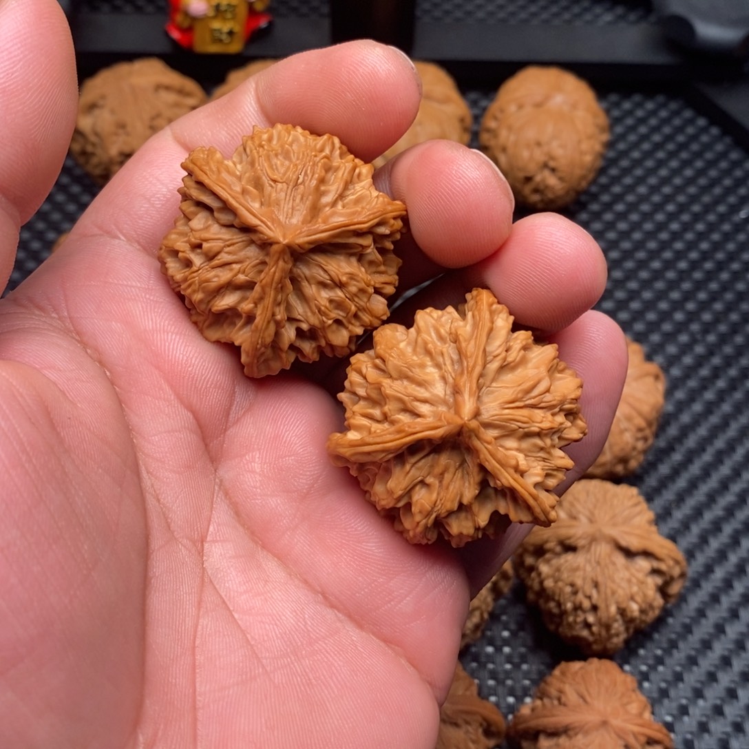 文玩核桃把件盘山三棱41尺天花板