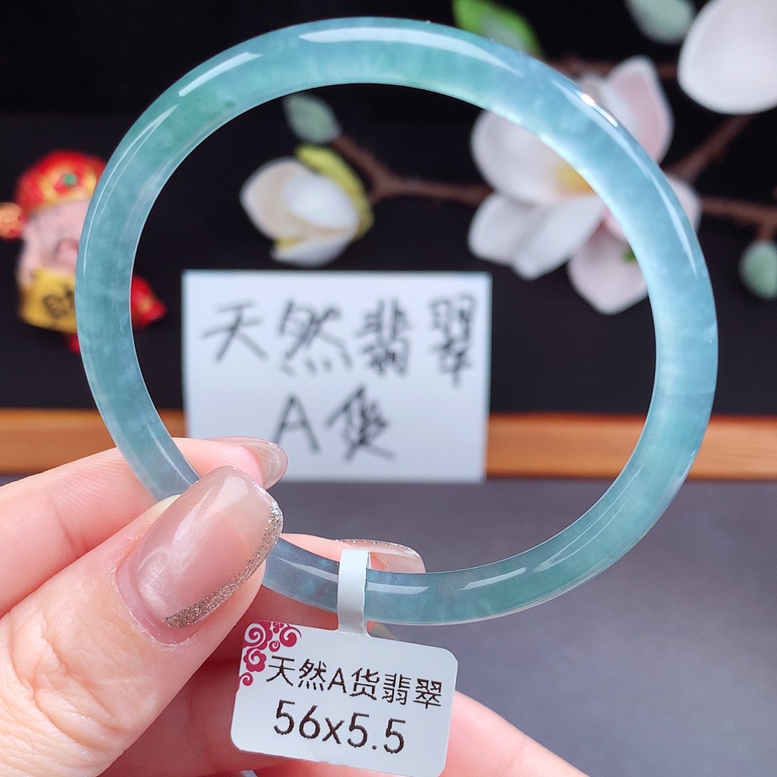 翡翠手镯（圆镯）未镶嵌晴**赵