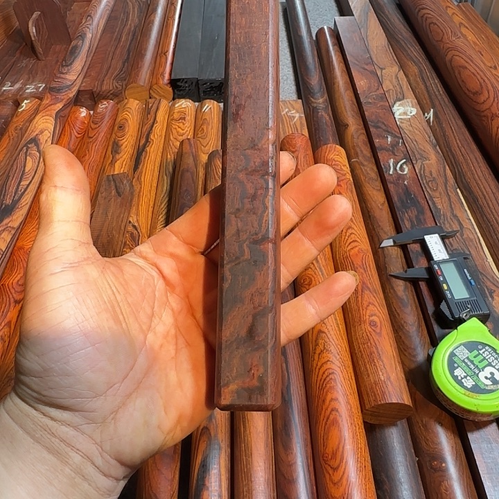 微凹黄檀（南美大红酸枝）一木一拍