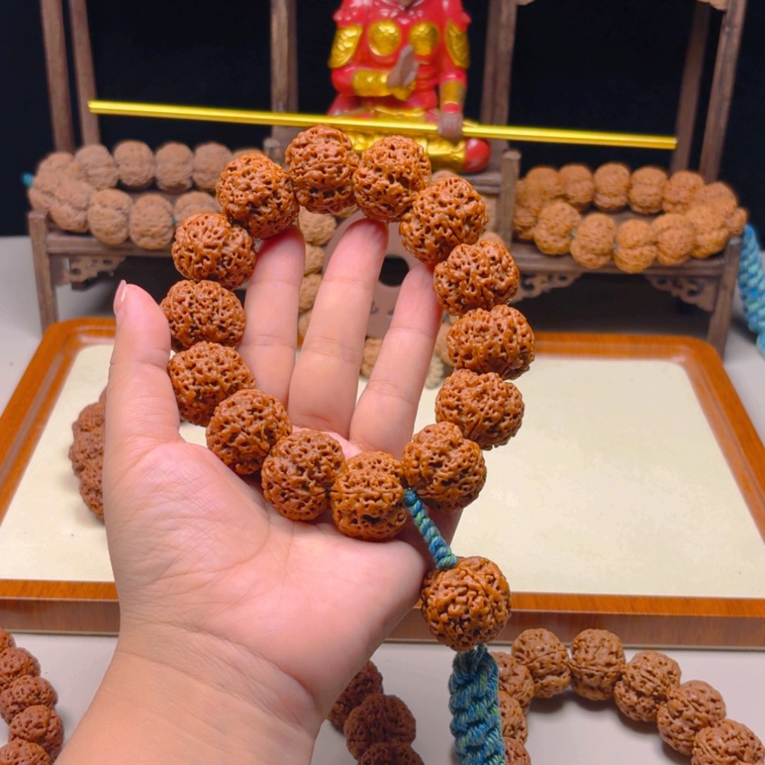 金刚菩提手串1号25尺寸老树蜂王