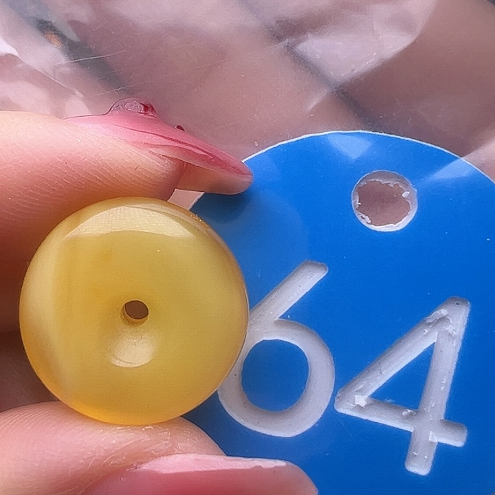 蜜蜡裸石未镶嵌微瑕 18-7.2mm 扣子