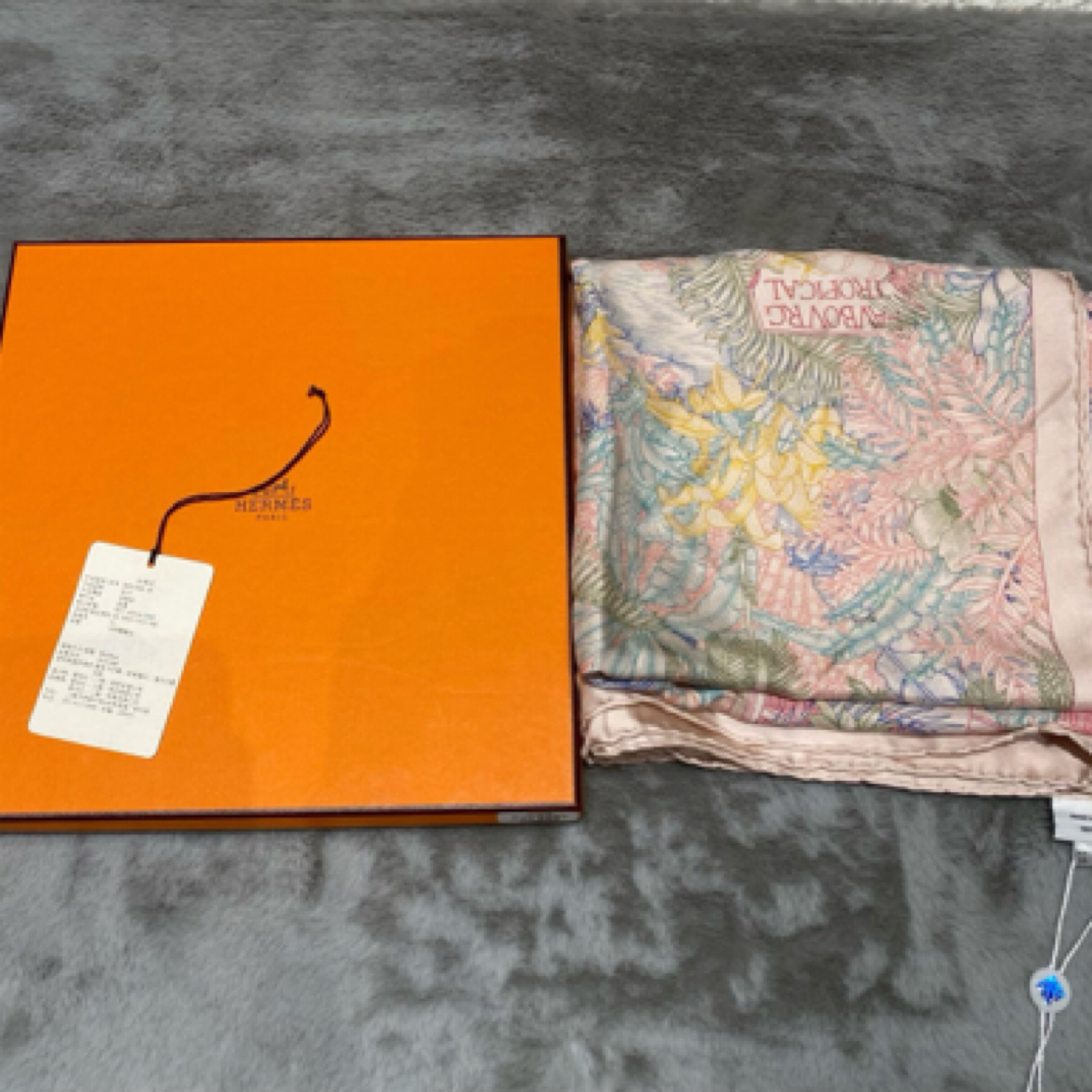 95新 Hermes/爱马仕 丛林福宝 老钱风真丝 方巾围巾 90*90/JW2760