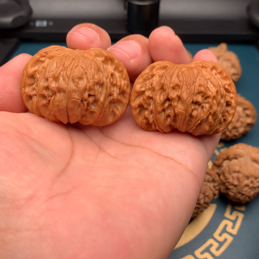 文玩核桃把件磨盘