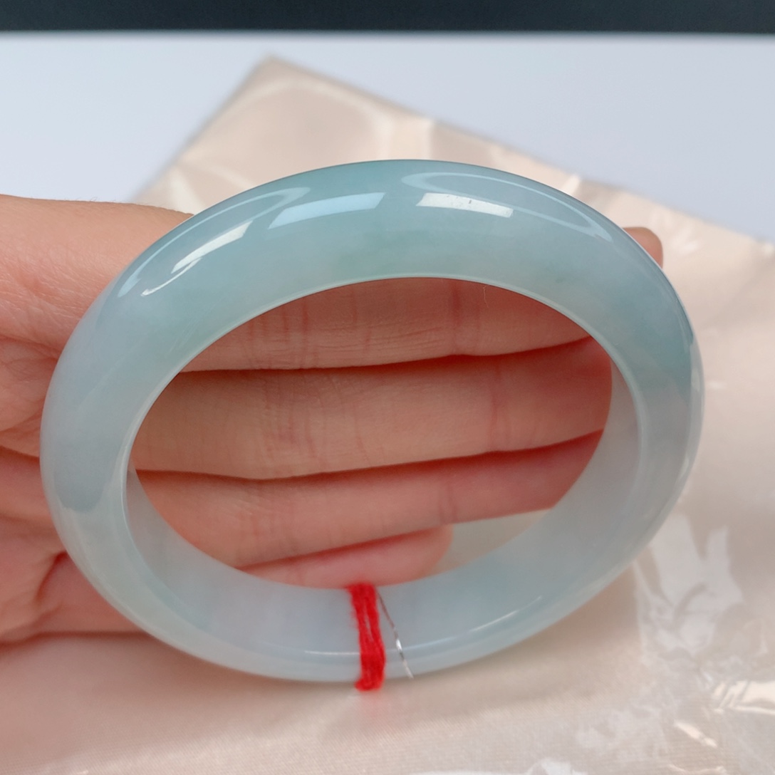 翡翠手镯未镶嵌55.5正圈