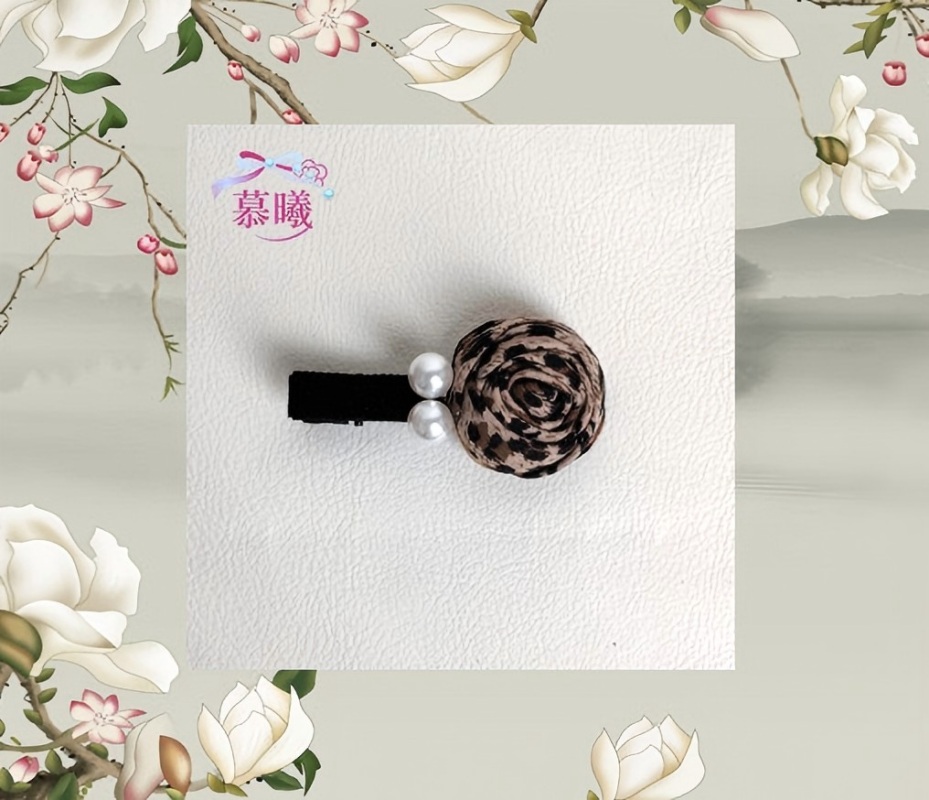 豹纹玫瑰花搭配珍珠边夹发夹复古甜酷碎发修饰简约发夹