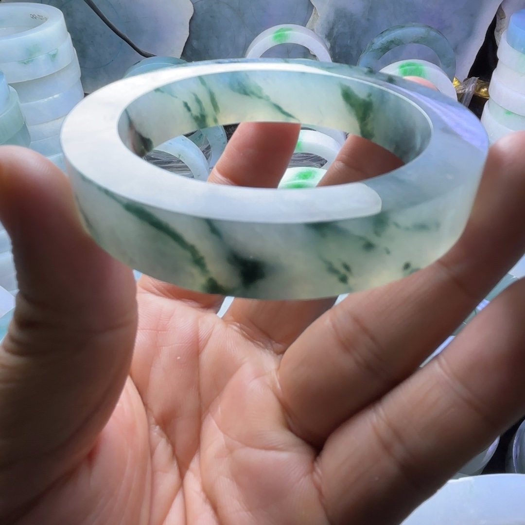 定制翡翠未镶嵌定制翡翠手镯未镶嵌