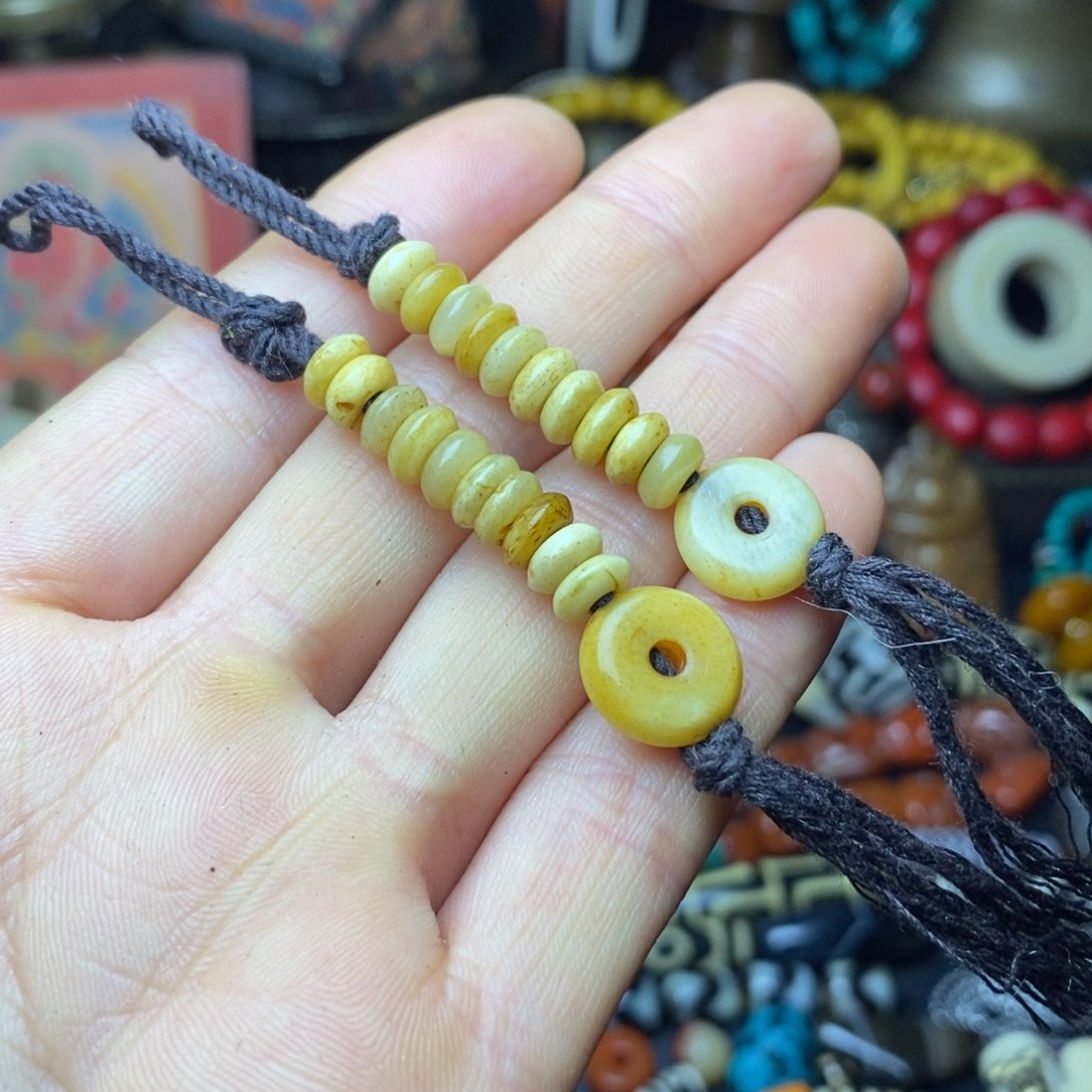 大叶紫檀（黑酸枝木类）