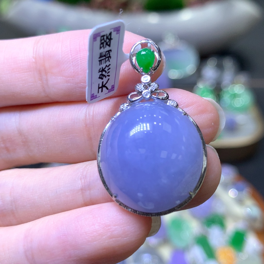 【闪购商品】翡翠颈饰18K金镶嵌翡翠吊坠项链