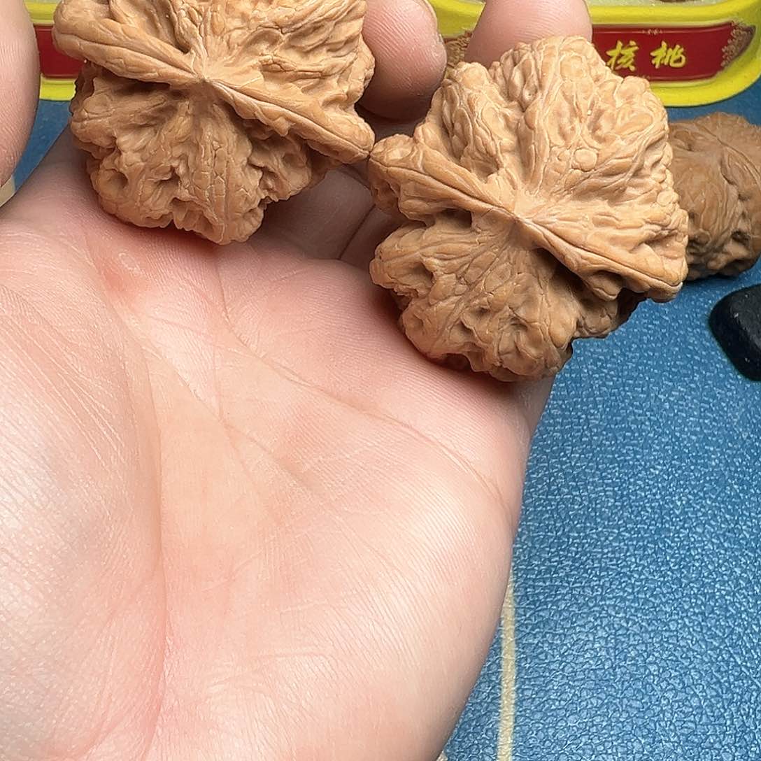 文玩核桃把件一**尘47粗筋饼