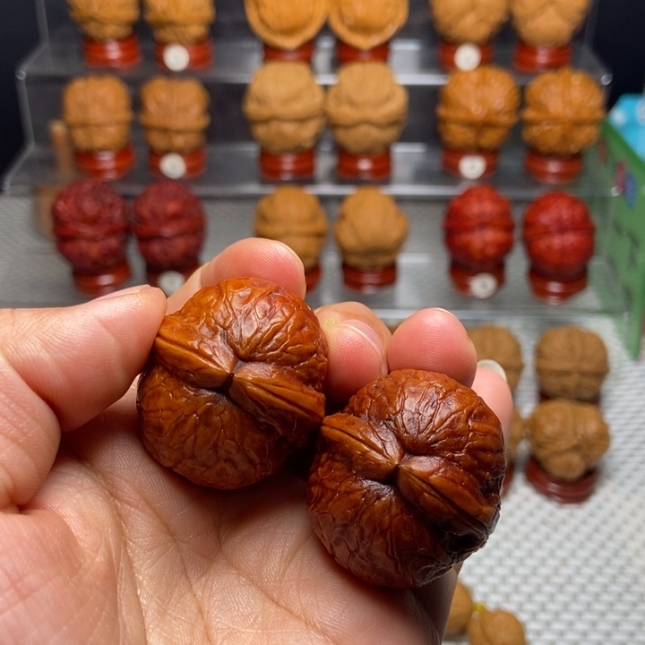 文玩核桃把件七彩霸王筋26