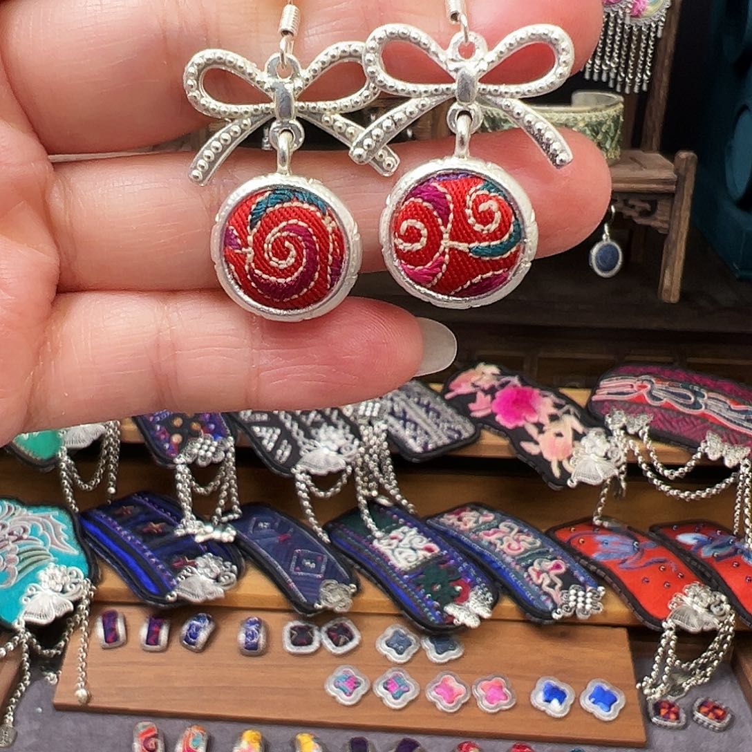 织绣手工刺绣工艺品