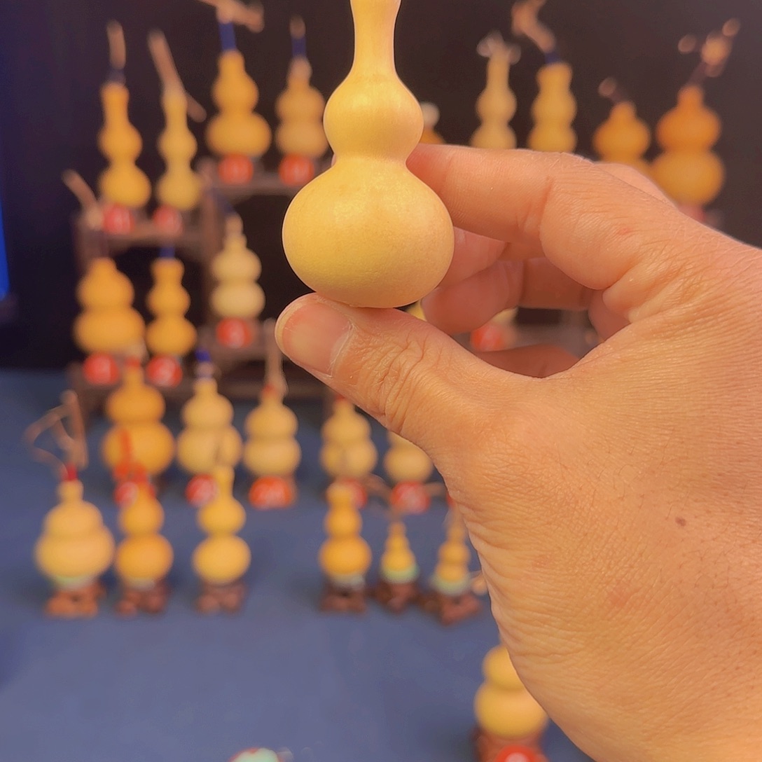 许***钱葫芦头等传统工艺品