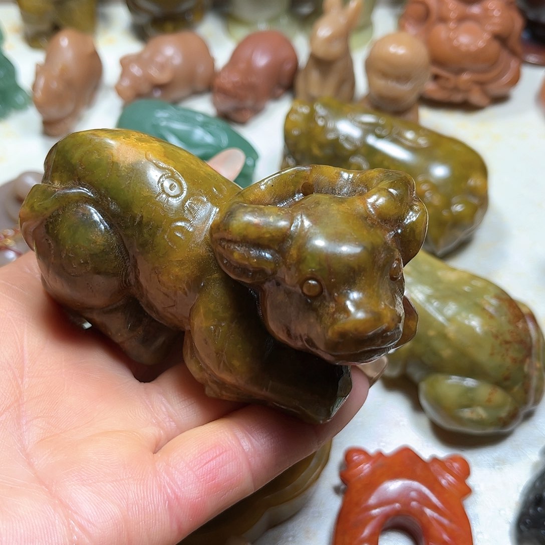 白玉菩提吊坠白玉菩提吊坠