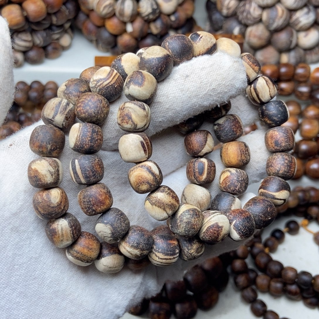 贡木福利1011老型珠妖花手串