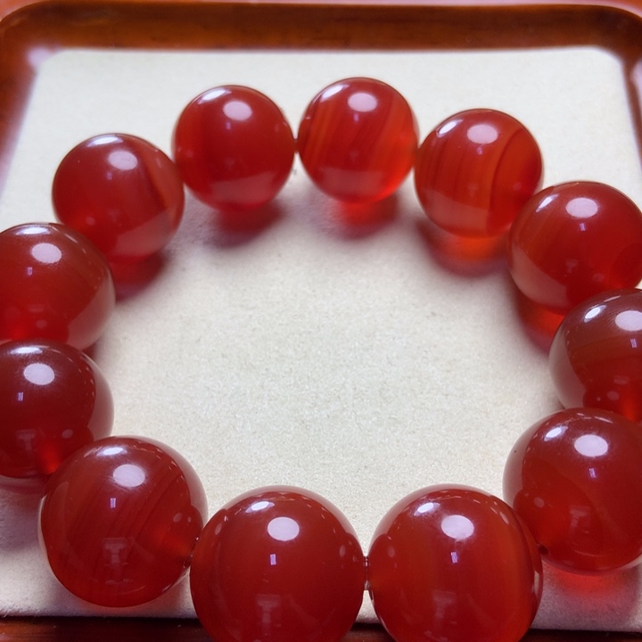 玛瑙/玉髓手串未镶嵌冰底 樱桃红