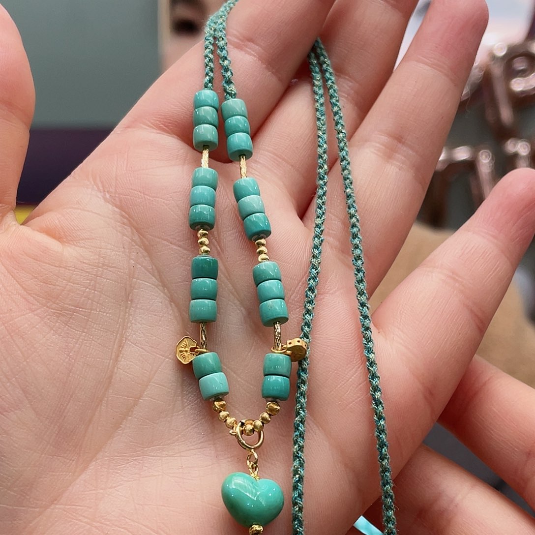 绿松石颈饰18K金镶嵌