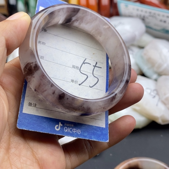 未镶嵌手镯石英质玉