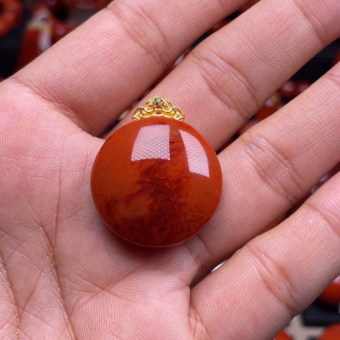 南红玛瑙珠宝奇石18K金镶嵌吊坠