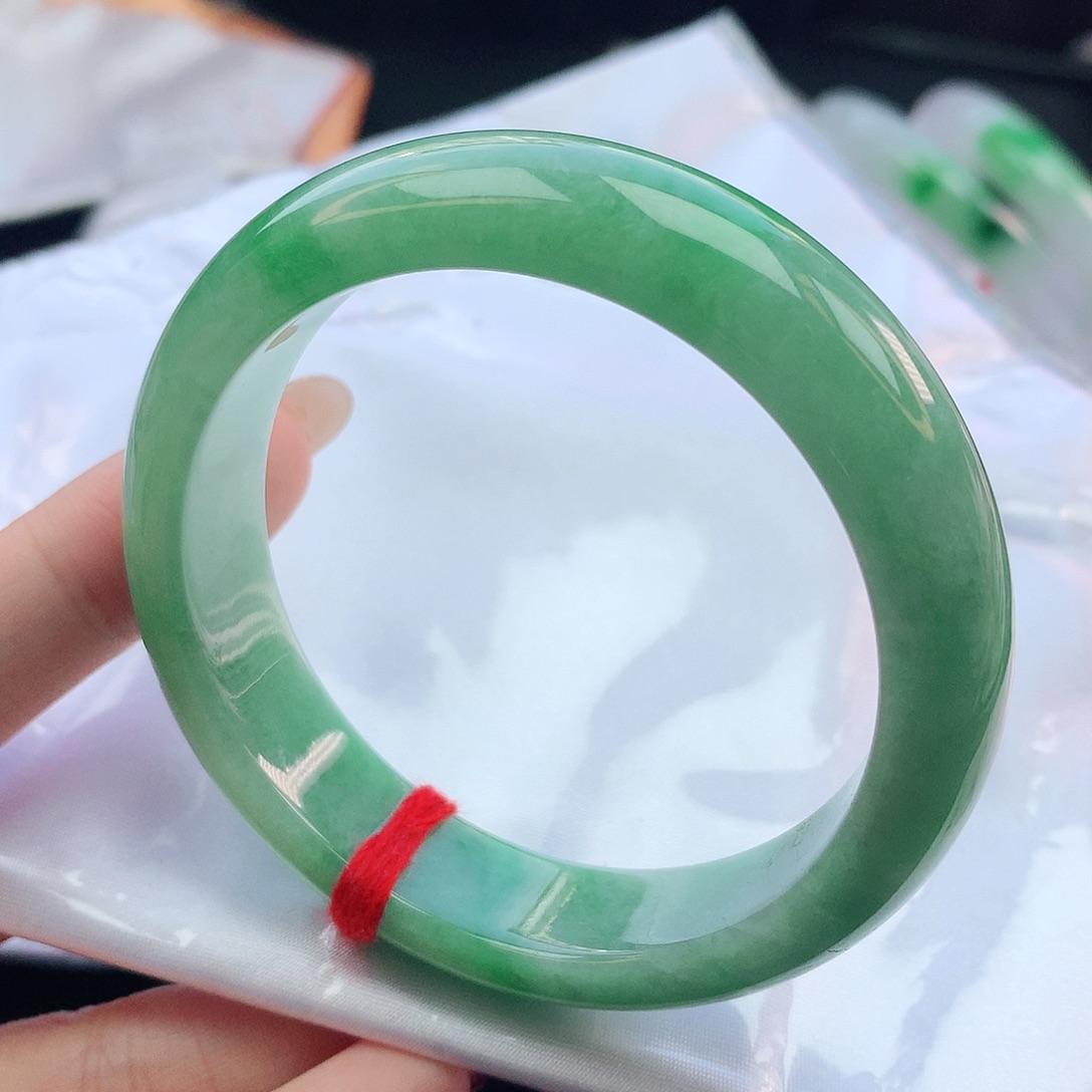 翡翠手镯未镶嵌56圈口882264