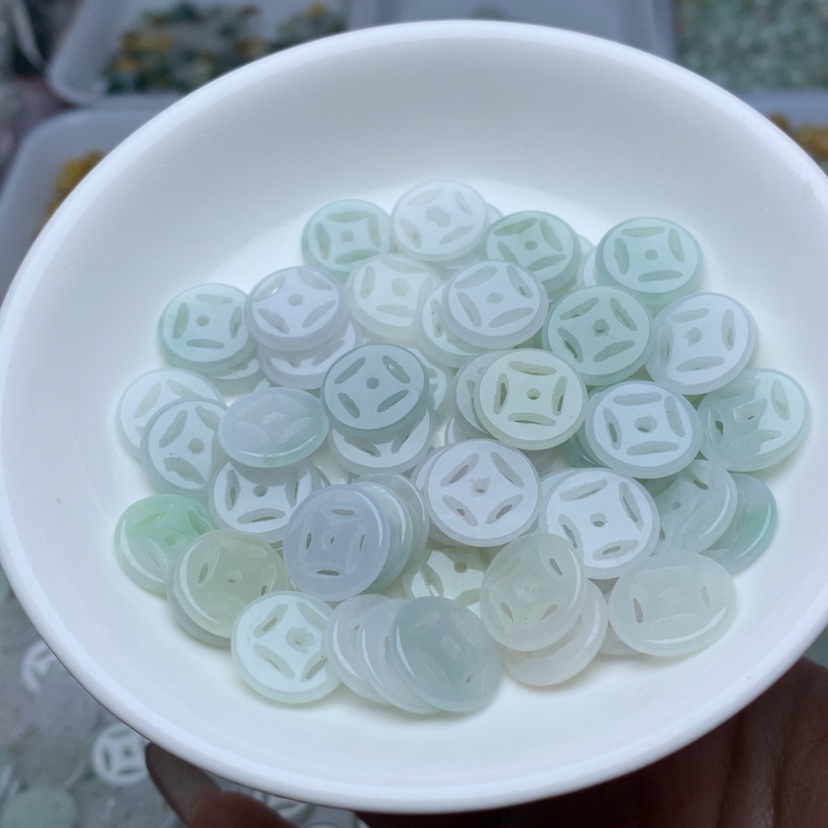 【闪购商品】翡翠手链未镶嵌卡13金钱扣20颗