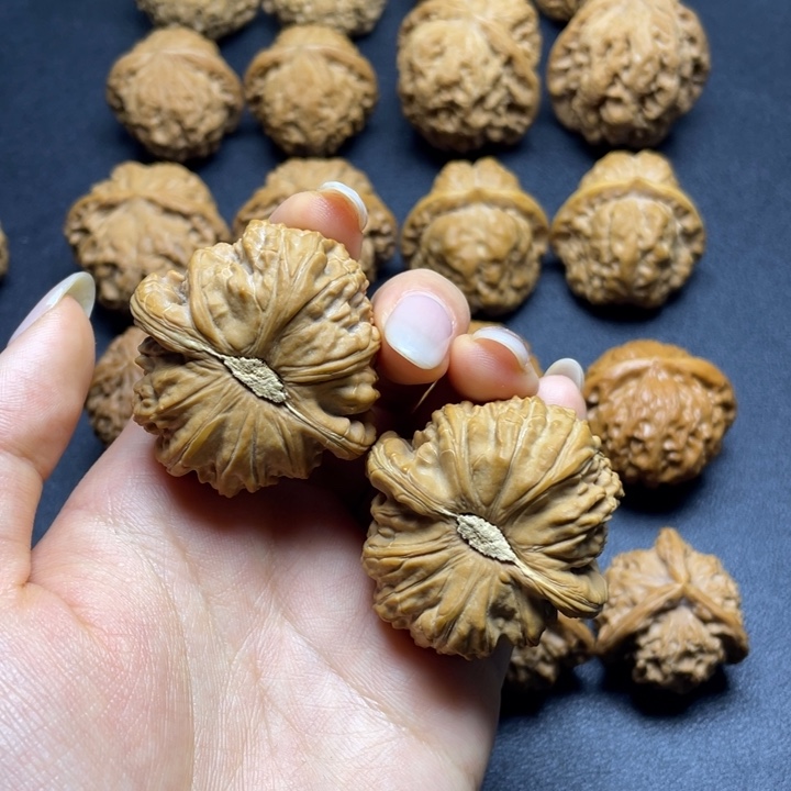 吊坠文玩核桃42球白