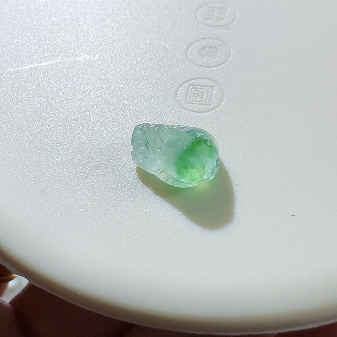 翡翠颈饰未镶嵌裸石