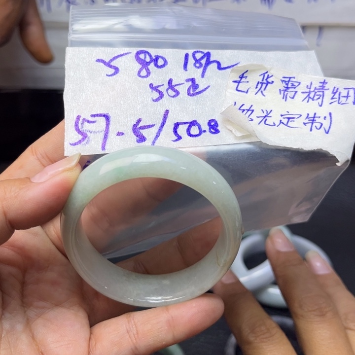 定制翡翠未镶嵌天然翡翠