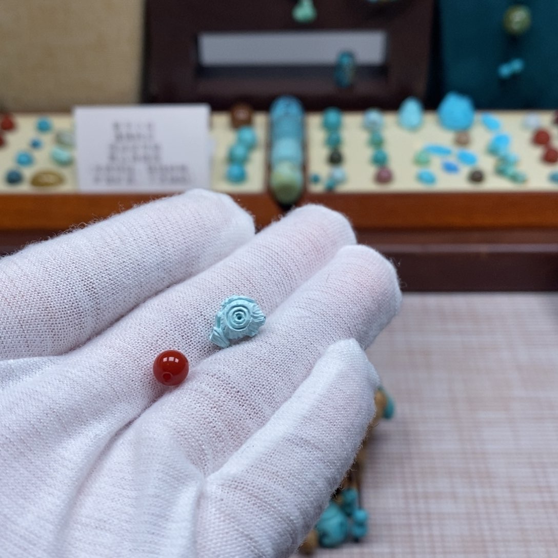 未镶嵌配饰南红玛瑙