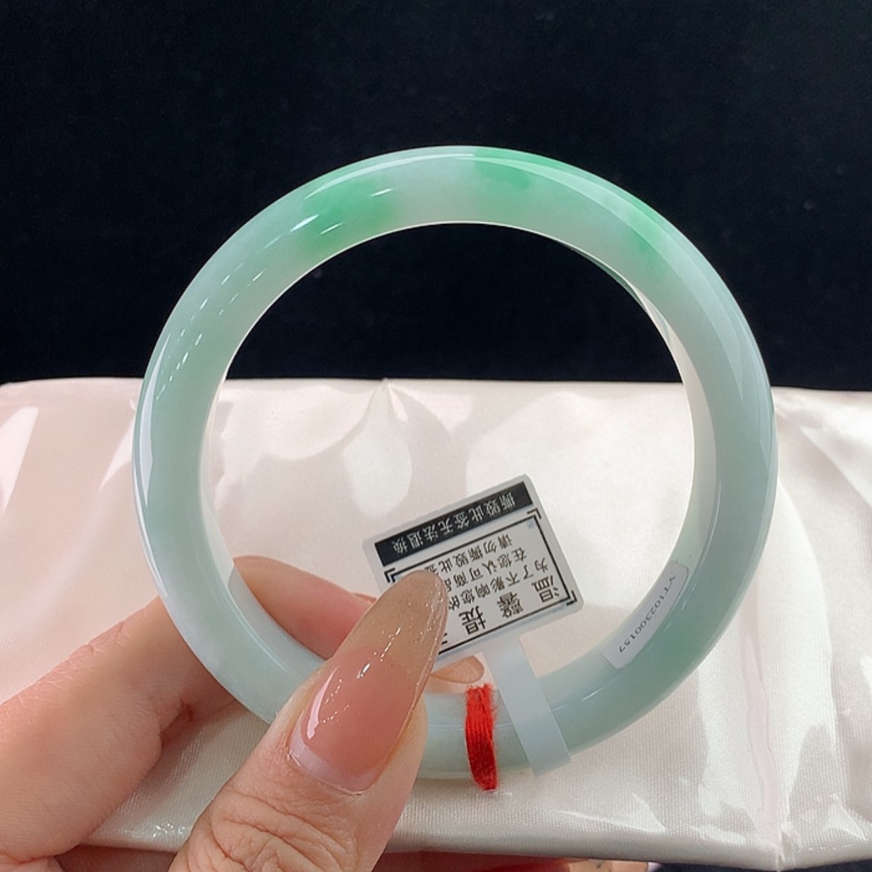 【闪购商品】未镶嵌手镯翡翠正63