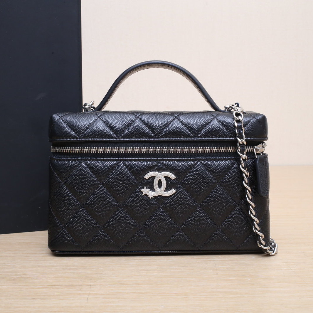 99新 Chanel/香奈儿 【66特价】黑色镭射标 25B Lp 盒子包 星星钻 