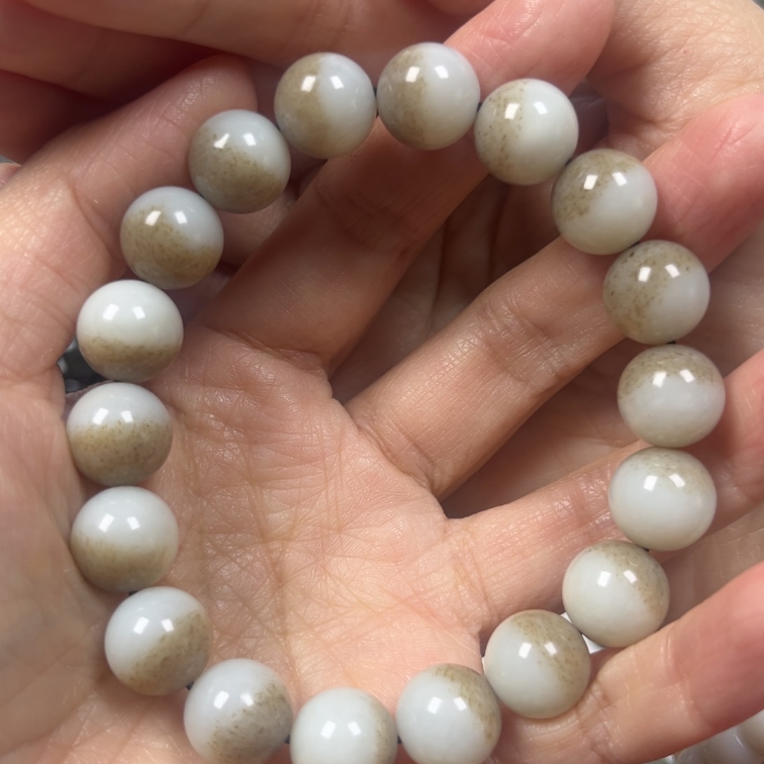 和田玉手链未镶嵌卡12圆珠